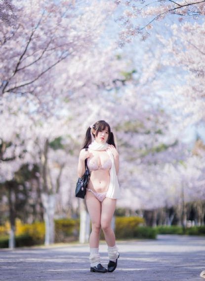 粉红妈妈的朋友_BD英语高清免费观看